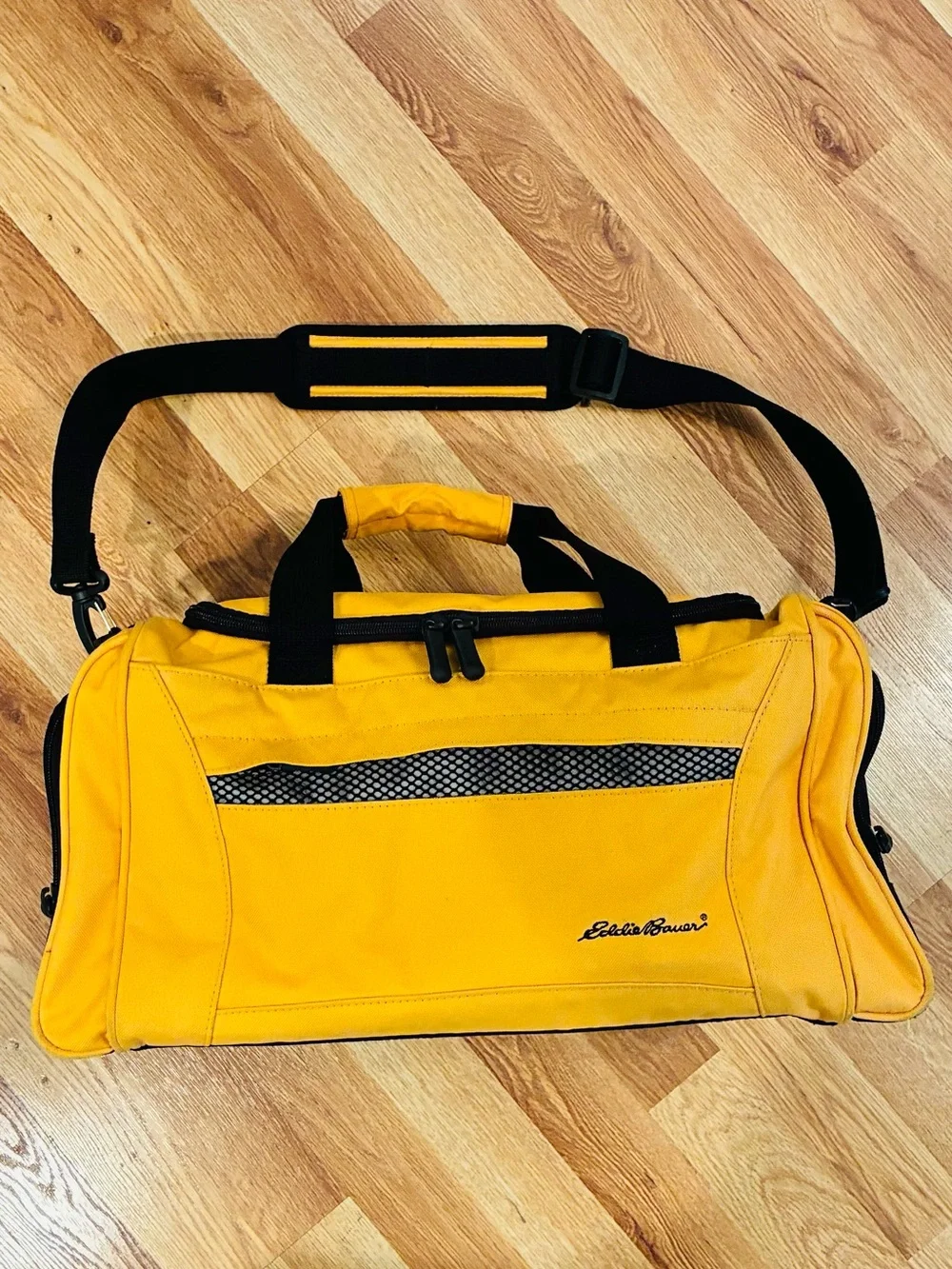 Eddie Bauer Travel Gym Carry-On Duffle Bag Duffel Canvas Hand or Shoulder Carry